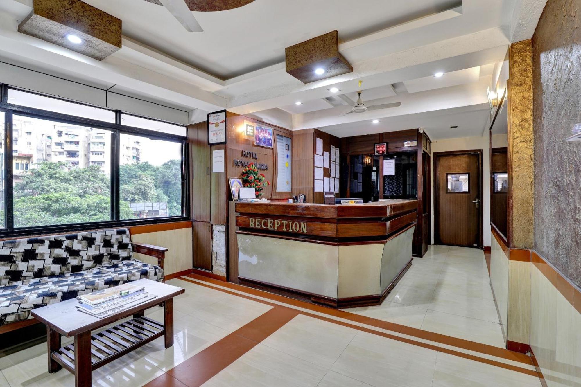 Collection O 82926 Hotel Royal Plaza Αχμπανταμπάντ Εξωτερικό φωτογραφία