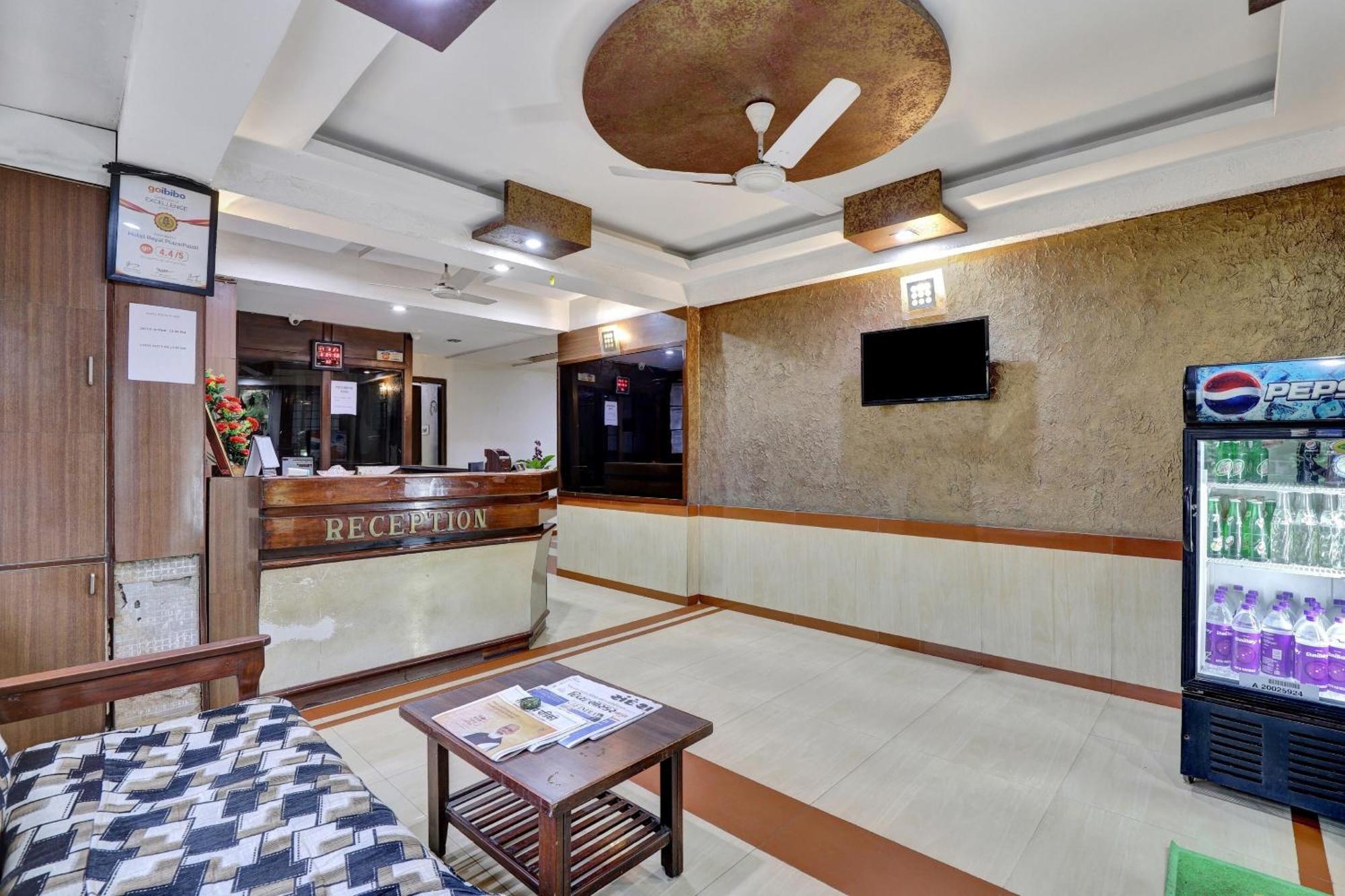 Collection O 82926 Hotel Royal Plaza Αχμπανταμπάντ Εξωτερικό φωτογραφία